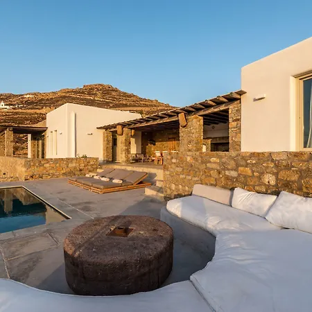 Amra - Secluded Mykonos Haven With Sea Views, Heated Pool, Gym & Hammam Ftelia (Mykonos)