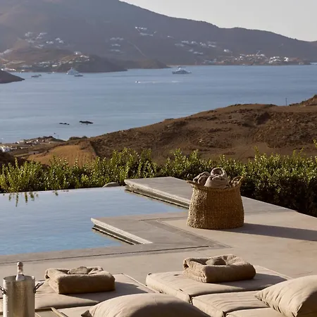 Amra - Secluded Mykonos Haven With Sea Views, Heated Pool, Gym & Hammam Ftelia (Mykonos)