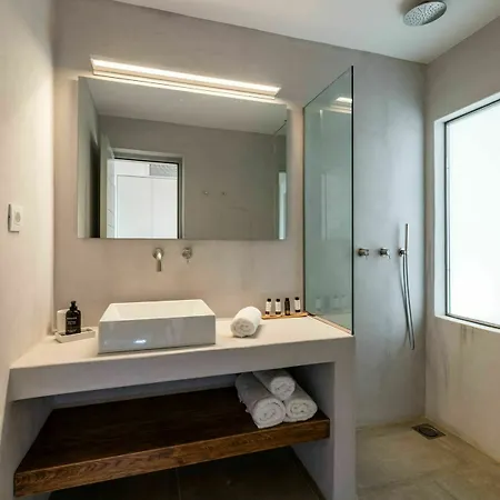 Amra - Secluded Mykonos Haven With Sea Views, Heated Pool, Gym & Hammam *