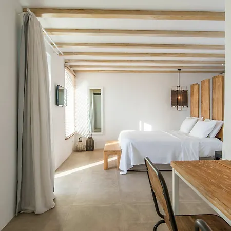 Amra - Secluded Mykonos Haven With Sea Views, Heated Pool, Gym & Hammam Ftelia (Mykonos)